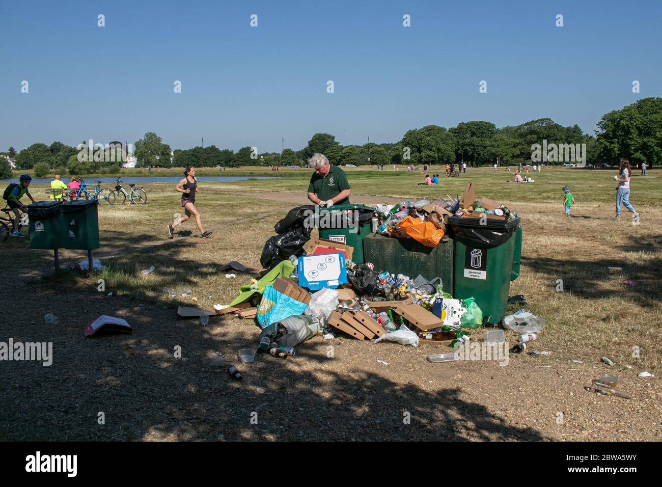 WIMBLEDON LONDON, UK. 31 May 2020. Large piles of rubbish are discarded by members of the public on Wimbledon Common as lockdown restricitons are eased. The government has started to ease the lockdown restrictions and announced that  groups of up to six people will be able to meet outdoors in England from Monday 1 June, provided strict social distancing guidelines are followed. Credit: amer ghazzal/Alamy Live News Stock Photo