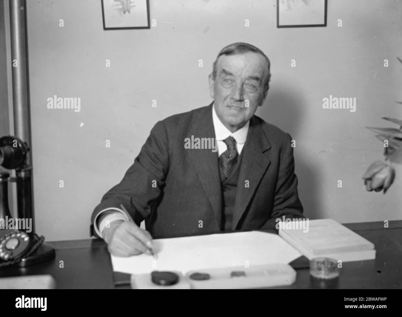 Mr Arthur Henderson , MP , the Socialist Party leader , pictured at Transport House , London , on returning to office after his recent illness . 18 January 1932 Stock Photo
