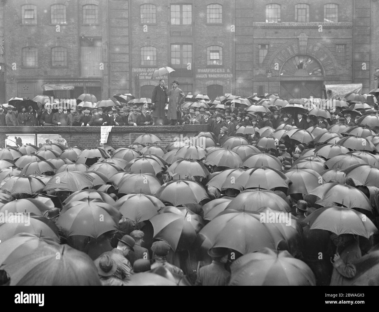 Protest meeting of Tower Hill to demand the internment of all Germans. Stock Photo