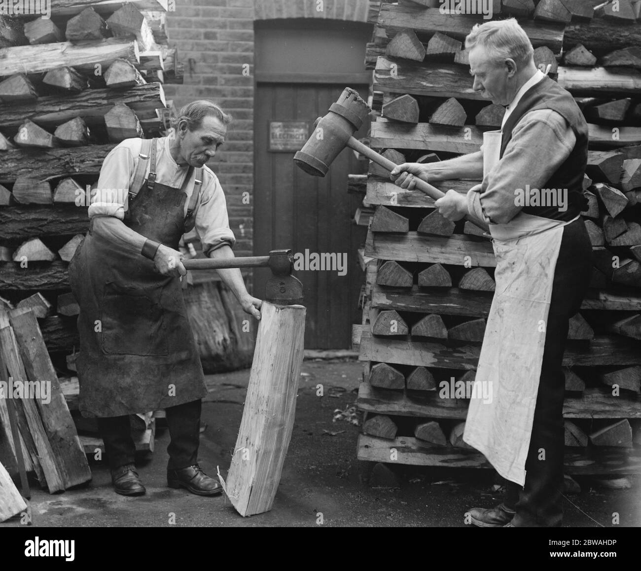 Cricket bat making hires stock photography and images Alamy