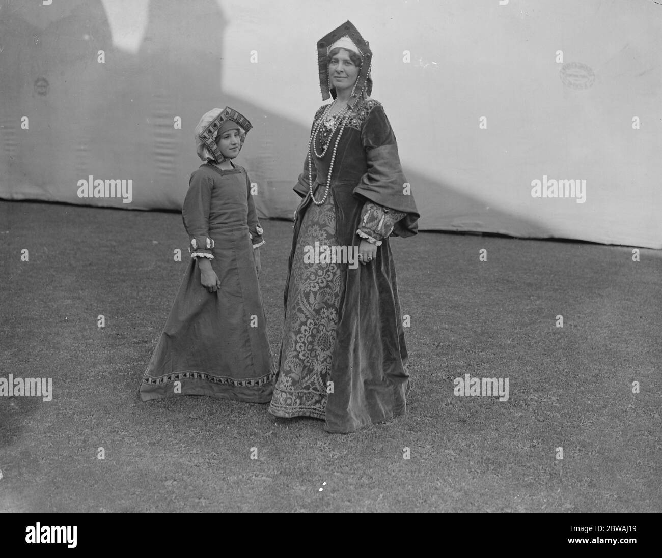 At the ' Masque of Anne Boleyn ' held at Blickling Hall , Norfolk , Lady Ballance and her daugher Rosemary in Tudor costume . 1938 Stock Photo