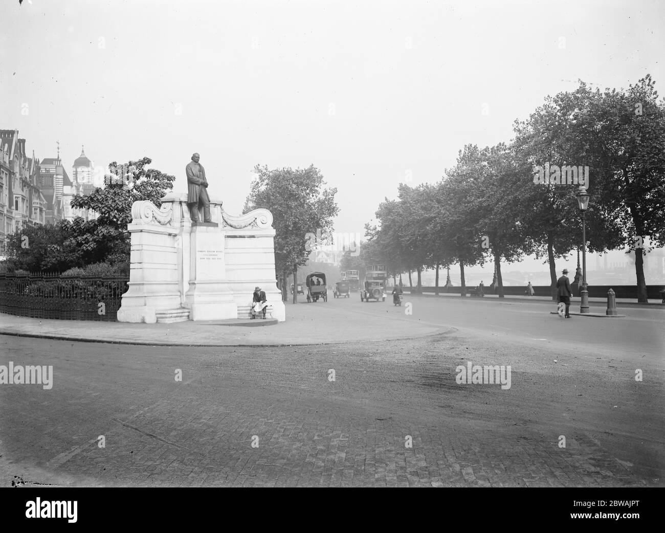 London ,The embankment monument to Isambard Kingdom Brunel Stock Photo