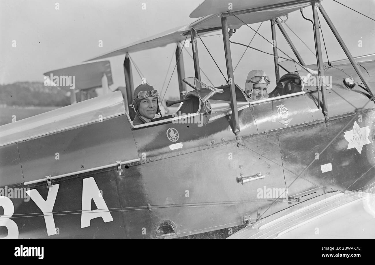 Guild of air pilots and navigators display at Brooklands Mr Maldon Harley and Miss D Dickenson 1933 Stock Photo