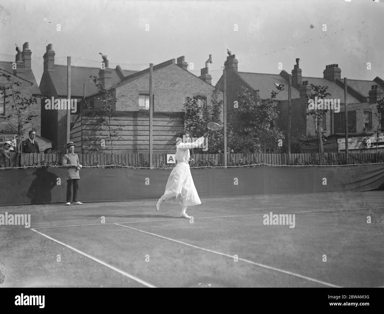 At the Tennessee hard courts Wimbledon in aid of the Canadian Red Cross funds , Mrs Reamish Stock Photo