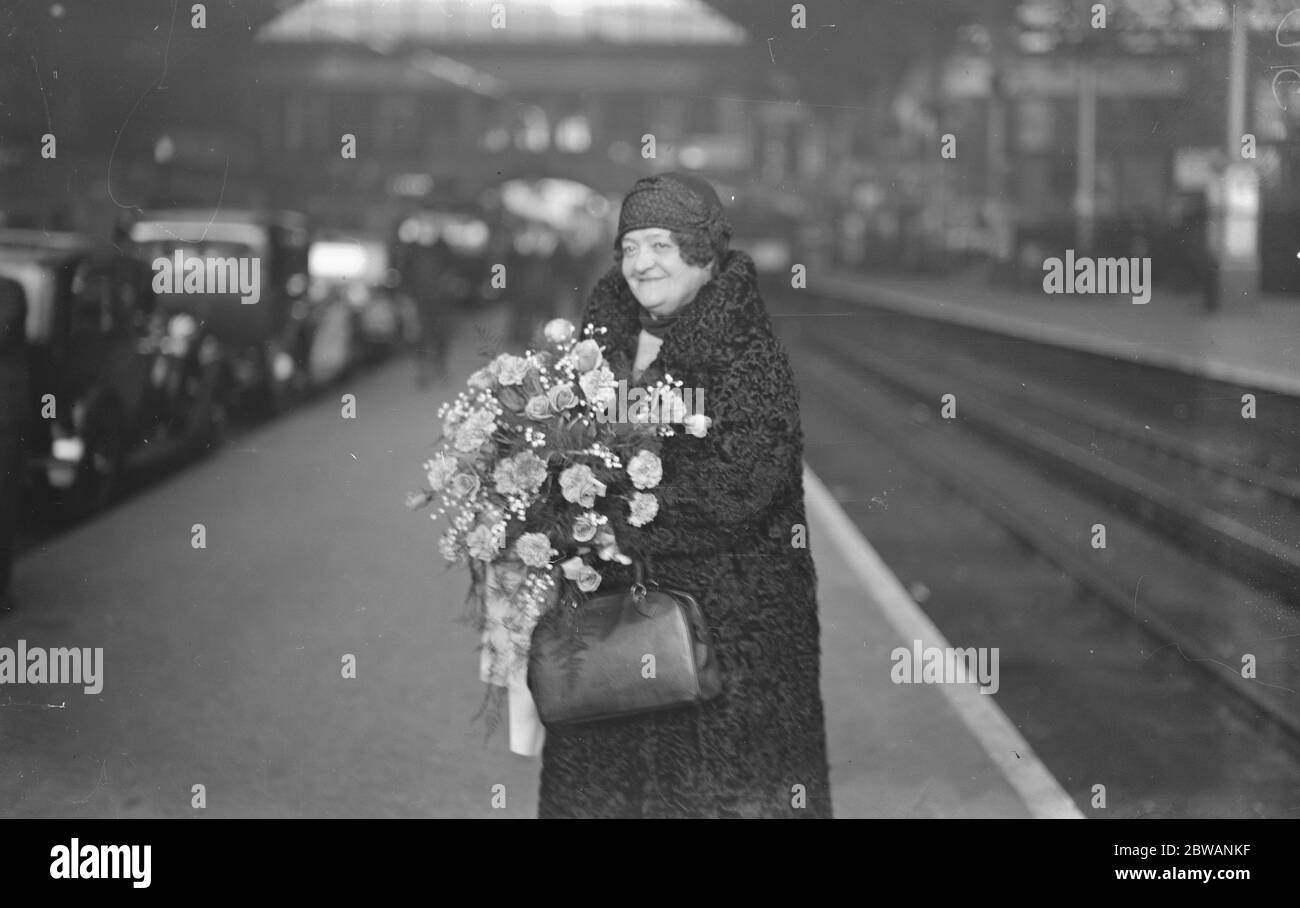 Luisa Tetrazzini ( June 29, 1871 Ð April 28, 1940 ) arrives in London for her series of farewell concerts 16 October 1933 Stock Photo