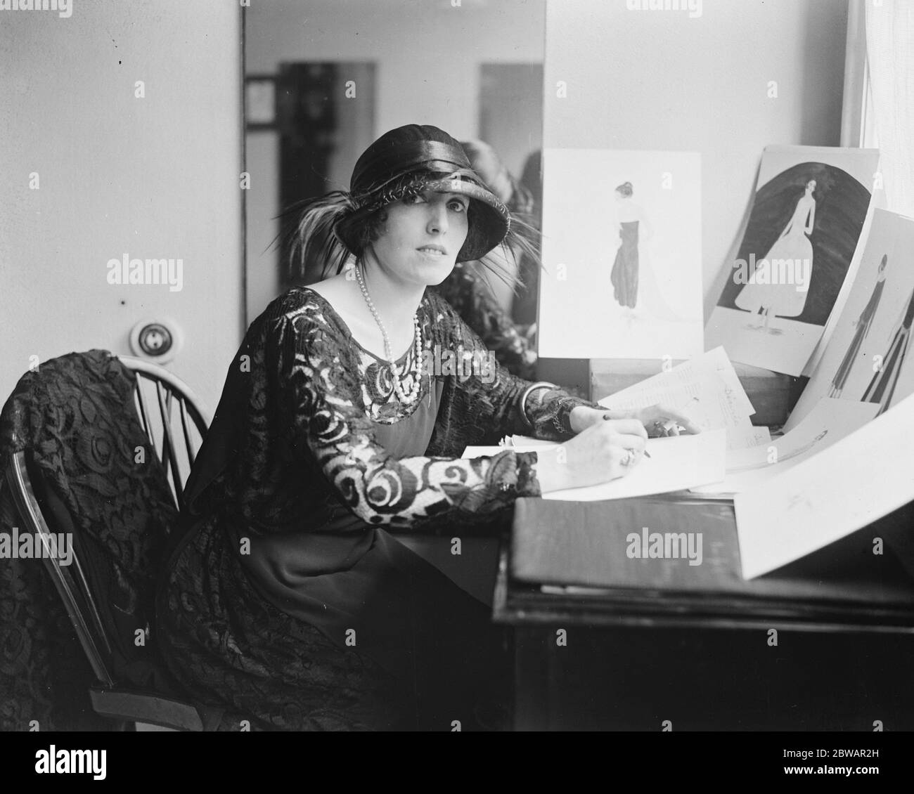 Princess Andrew of Russia ( Elisaveta ) 20 July 1922 Stock Photo