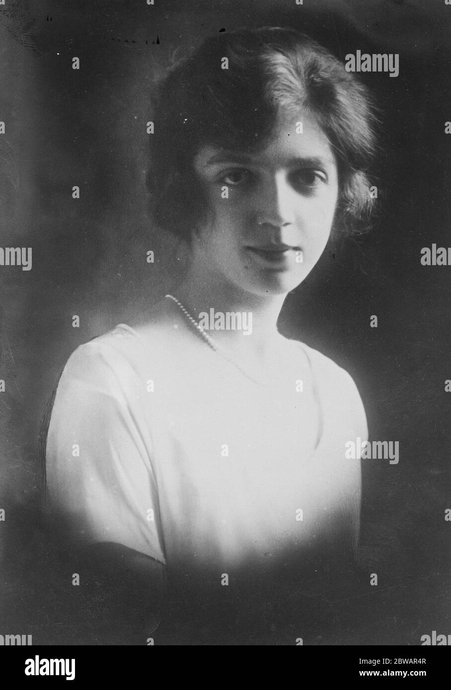 Italy ' s Beautiful Princess H R H Princess Mafalda of Savoy , the second daughter of King Victor and Queen Helena 5 September 1922 Stock Photo