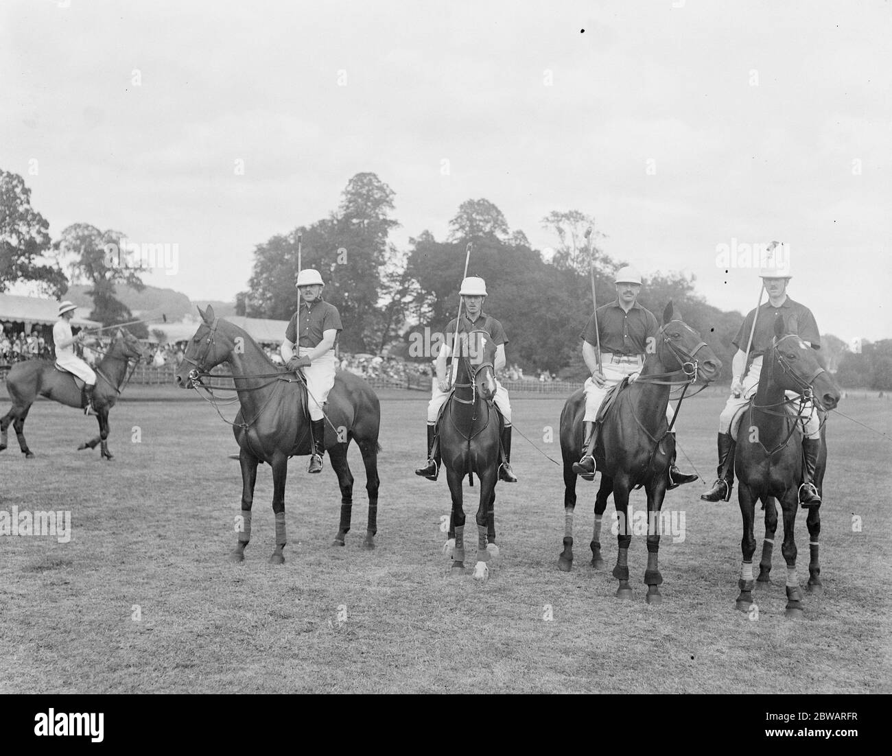 Ranelagh , Berkshire The winning team ' Cowdray ' , Major the Hon Harold Pearson , the Hon Clive Pearson , Lord Dalmeny , Captain J Lowther 30 July 1921 Stock Photo