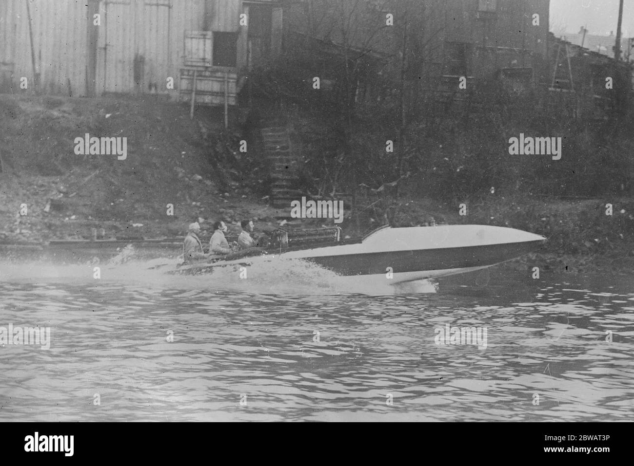 74 Miles an hour on water The French water glider ' Despujols ' photographed during her trials when she realised a speed of 120 kilometers ( 74 MPH ) an Hour 25 March 1920 Stock Photo