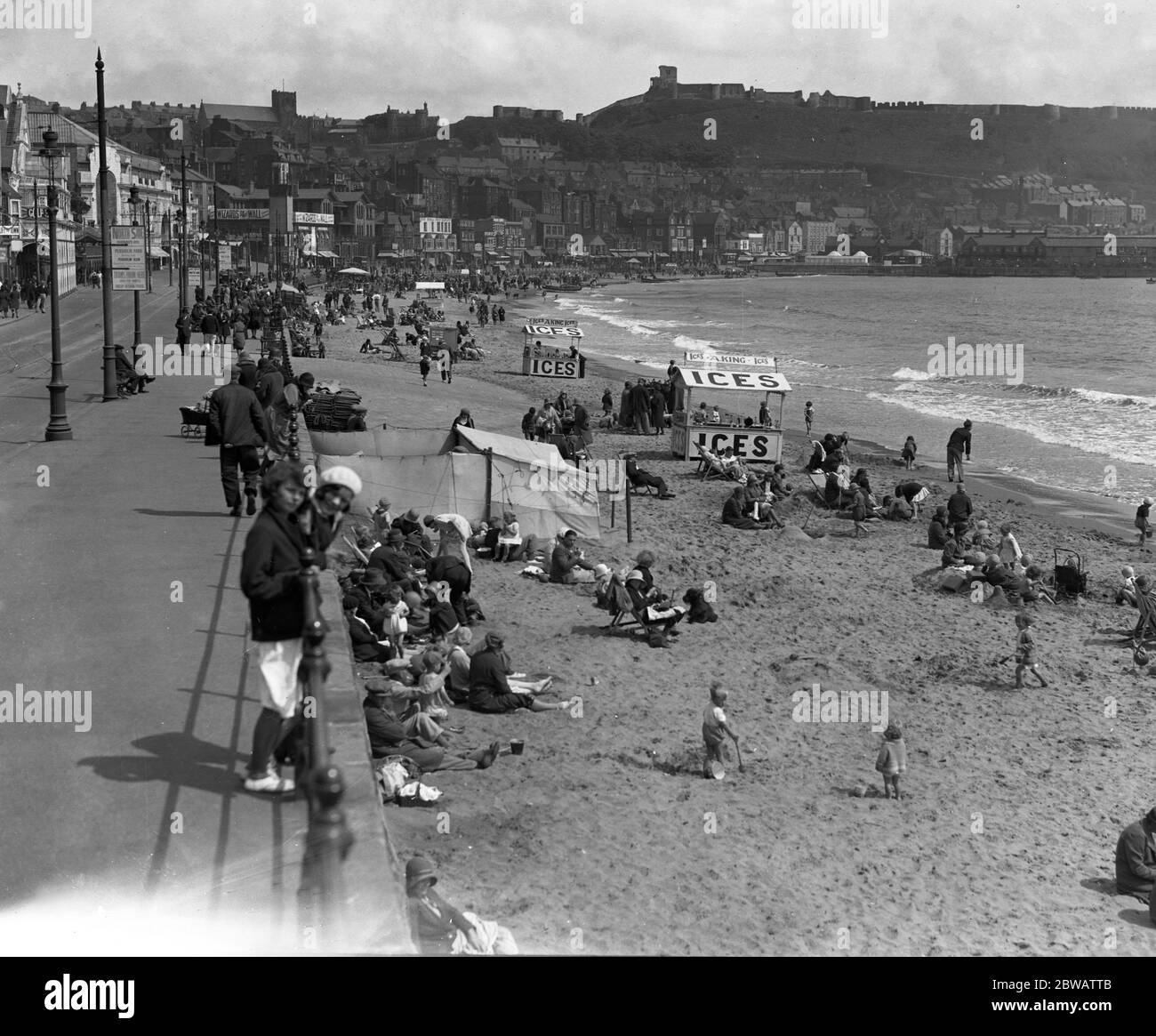 Promenade scarborough hires stock photography and images Alamy
