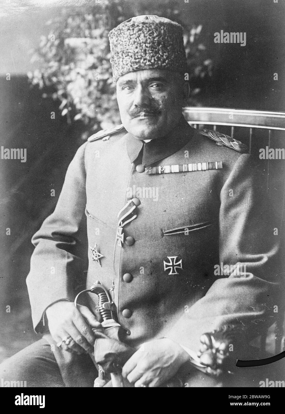 Led the Turks into the neutral zone . Zeju Pasha , in command of the 2nd Turkish Cavalry Division which entered the neutral zone of the Dardelles , where they are installed at Erenkoi , 10 miles from Chanak . 28 September 1922 Stock Photo