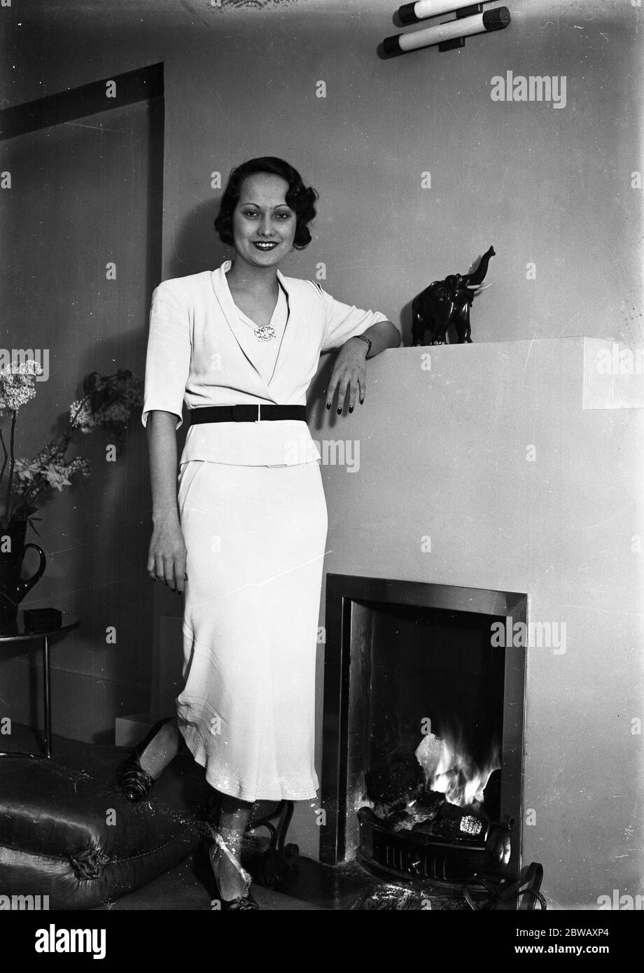 Miss Merle Oberon , the British film star who created so much interest in  The Private Life of Henry VIII  preparing for her departure for Hollywood . 30 January 1934 Stock Photo