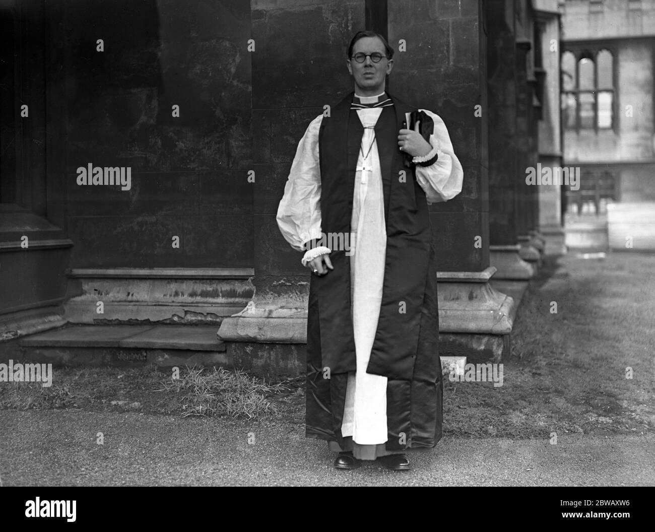 The Reverend Douglas John Wilson , M A , vicar of St Mary ' s Church , Kingswinford , after his consecration at Lambeth as assistant Bishop of British Honduras . 30 November 1938 Stock Photo
