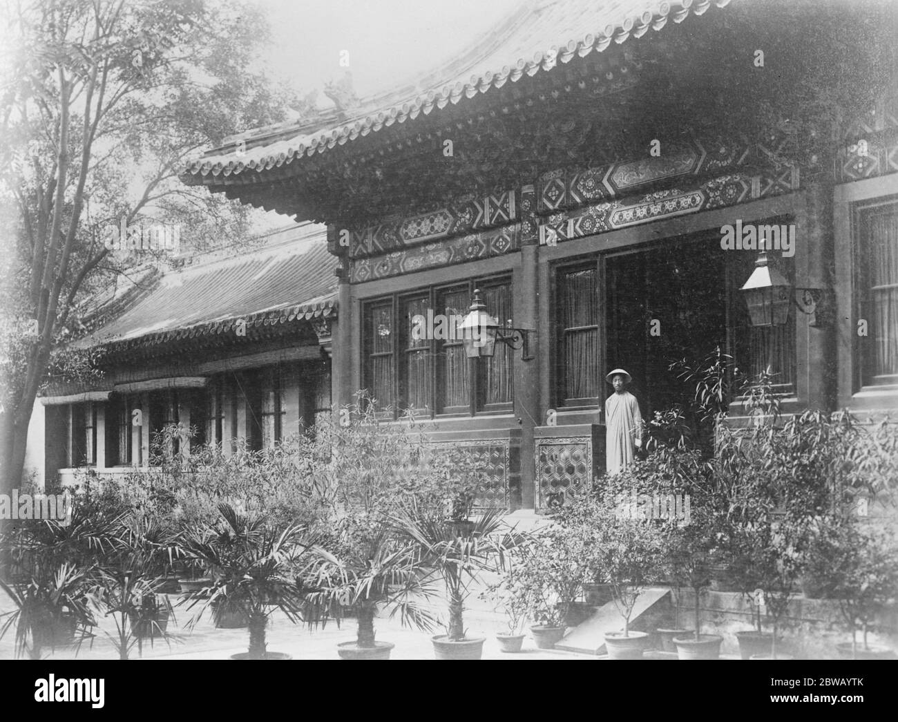 British Minister ' s Residence showing entrance hall in Peking , China 1919 Stock Photo