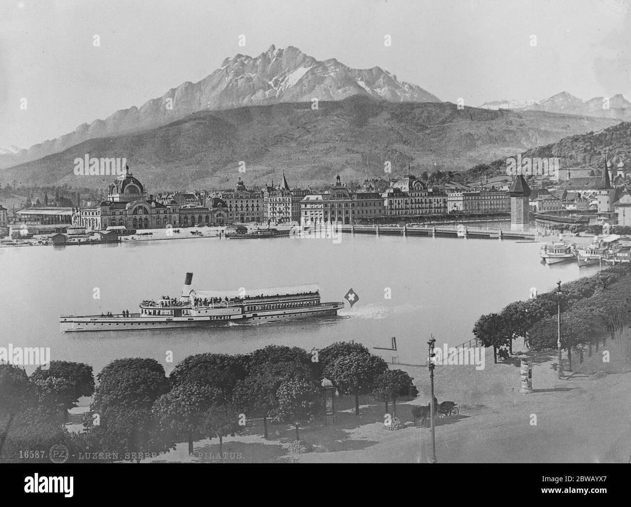 Where the Premier will spend his holiday . A view of Lucerne showing Mount Pilatus . 18 August 1920 Stock Photo