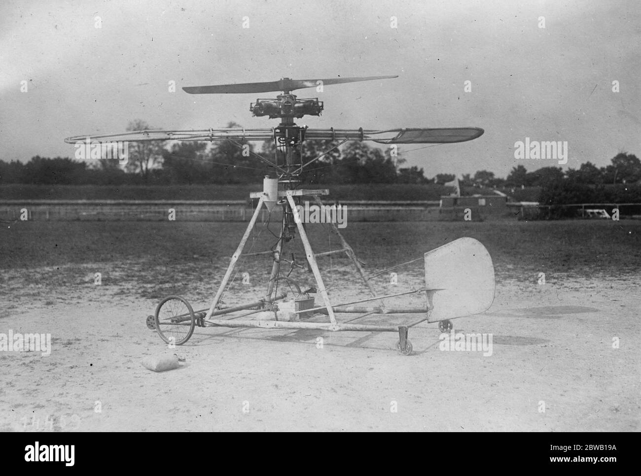 The helicoplane , the quick started aeroplane . Which is being made by M Douheret at Gentilly 1 June 1920 Stock Photo