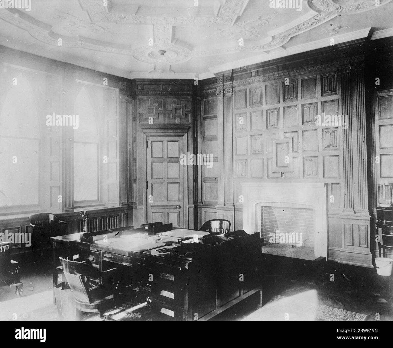 Canadian House of Parliament , Ottawa . Premier 's Room . 1921 Stock Photo