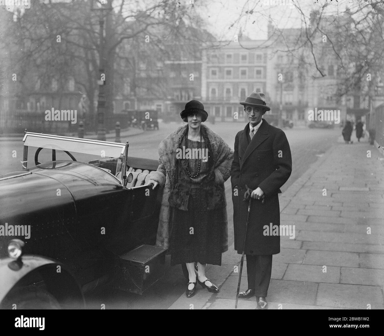 Beautiful Society Girl to Wed Marquis Miss Gellibrand and her fiance , the Marquis de Casa Maury , whose engagement was announced photographed in London 3 February 1923 Paula Gellibrand , Marquise de Casa Maury Stock Photo