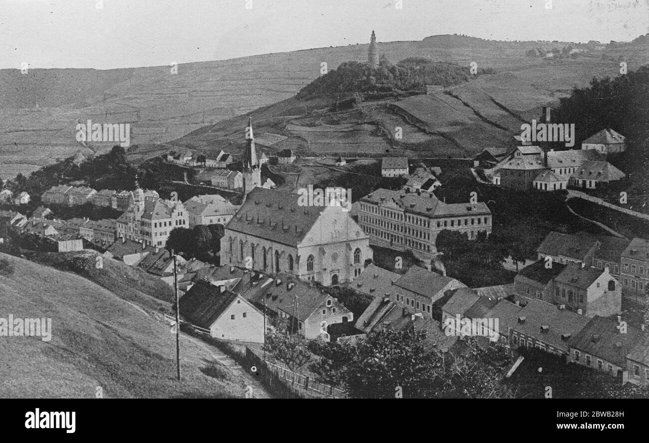 Hill of Radium Deposits Leased to English Company A view of Joachimsthal a spa town in north-west Bohemia in the Czech Republic , showing the hill from whose immense masses of pitchblende the wonder working radium is extracted . The quarries have been leased by the Czech Slovak Goverment to an English company 19 September 1921 Stock Photo
