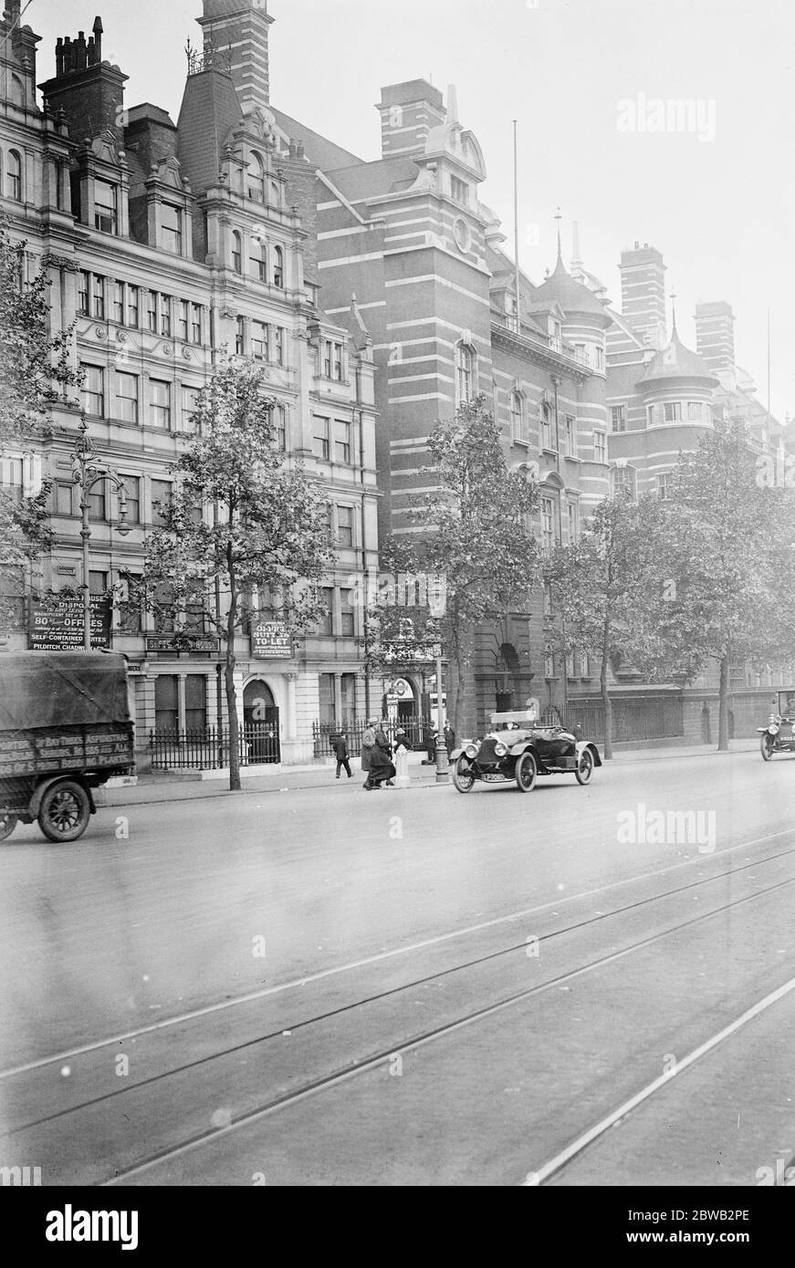 Scotland Yard June 1922 Stock Photo Alamy