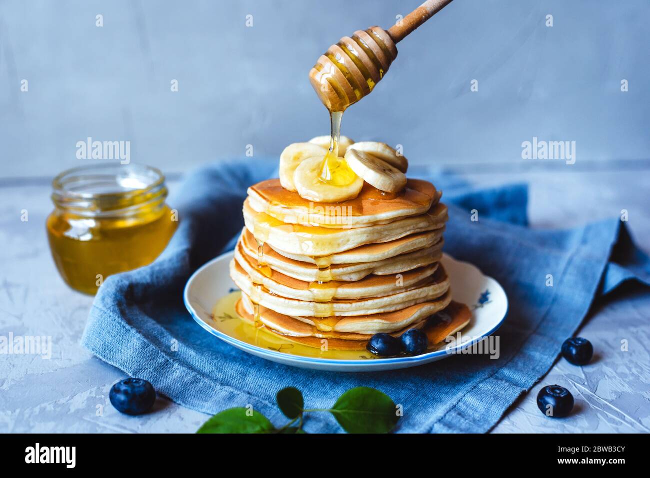 Stack homemade pancakes banana hi-res stock photography and images - Alamy