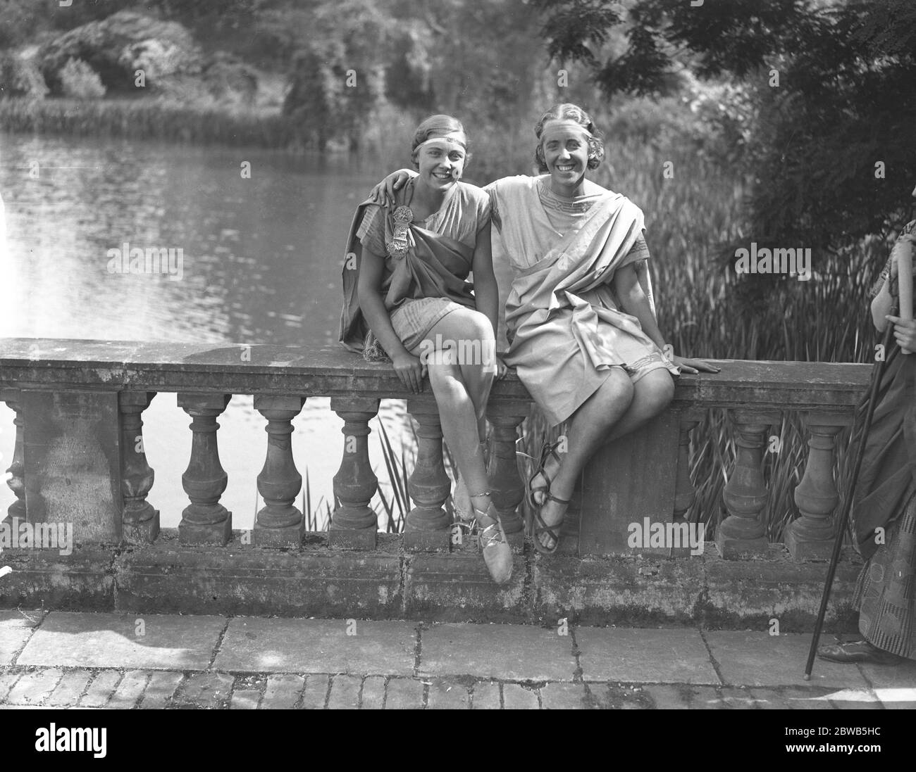 ' A Mid Summer Nights Dream ' at Hever Castle Left to right , Miss Sylvia Streatfeild and Lady Rose McDonnell . 1930 Stock Photo