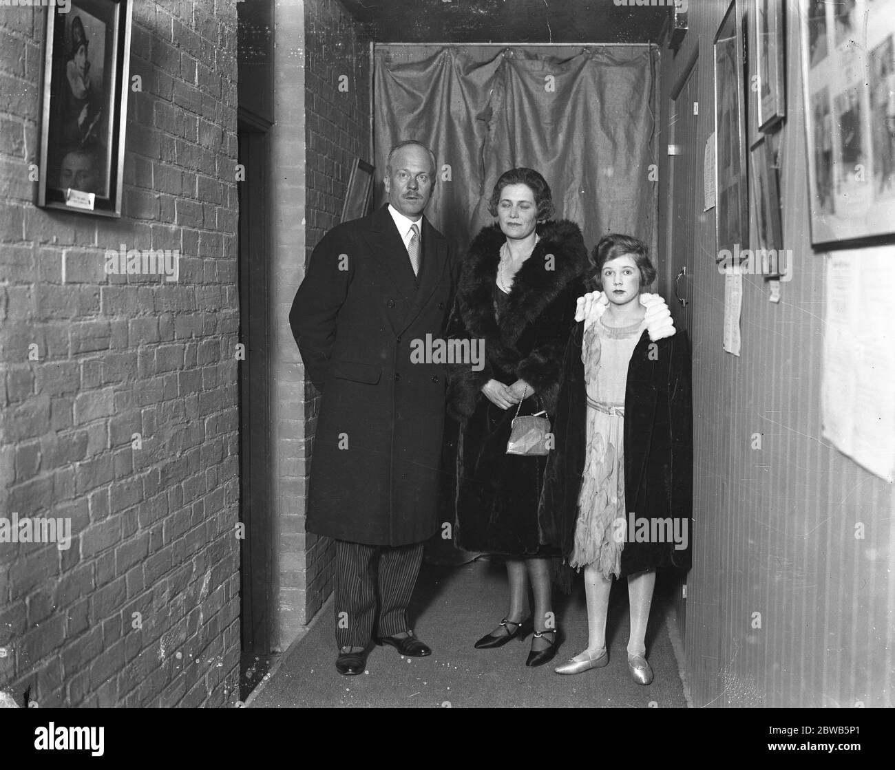 At the Stansted Theatre , Stansted Park , West Sussex , the Earl and Countess Bessborough and their daughter , Lady Moyra Ponsonby . 1929 Stock Photo