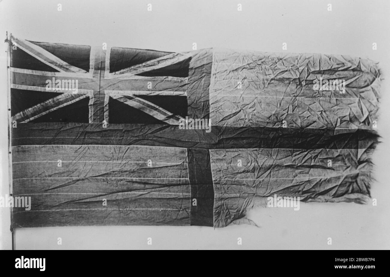 The White ensign flown by HMS Chester at the ' Battle of Jutland ' , 31st May , 1916 , which has just been deposited by the curator of the Imperial War Museum in Chester Cathedral . 26 May 1924 Stock Photo