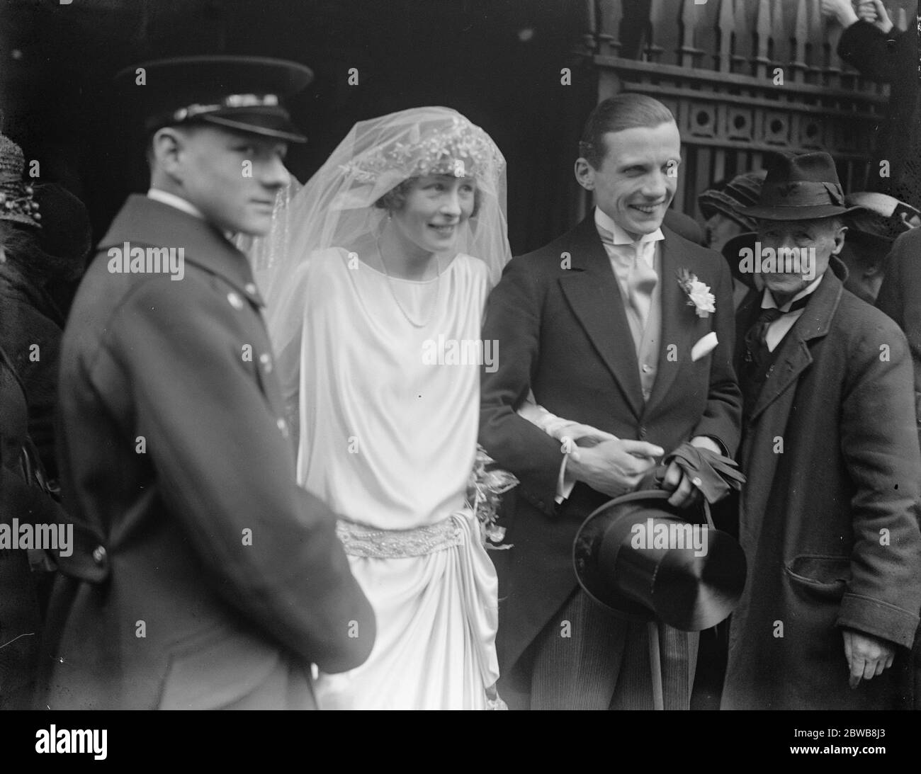 Countess of Carnarvon ' s brother weds . Mr Jack Wondell , brother of