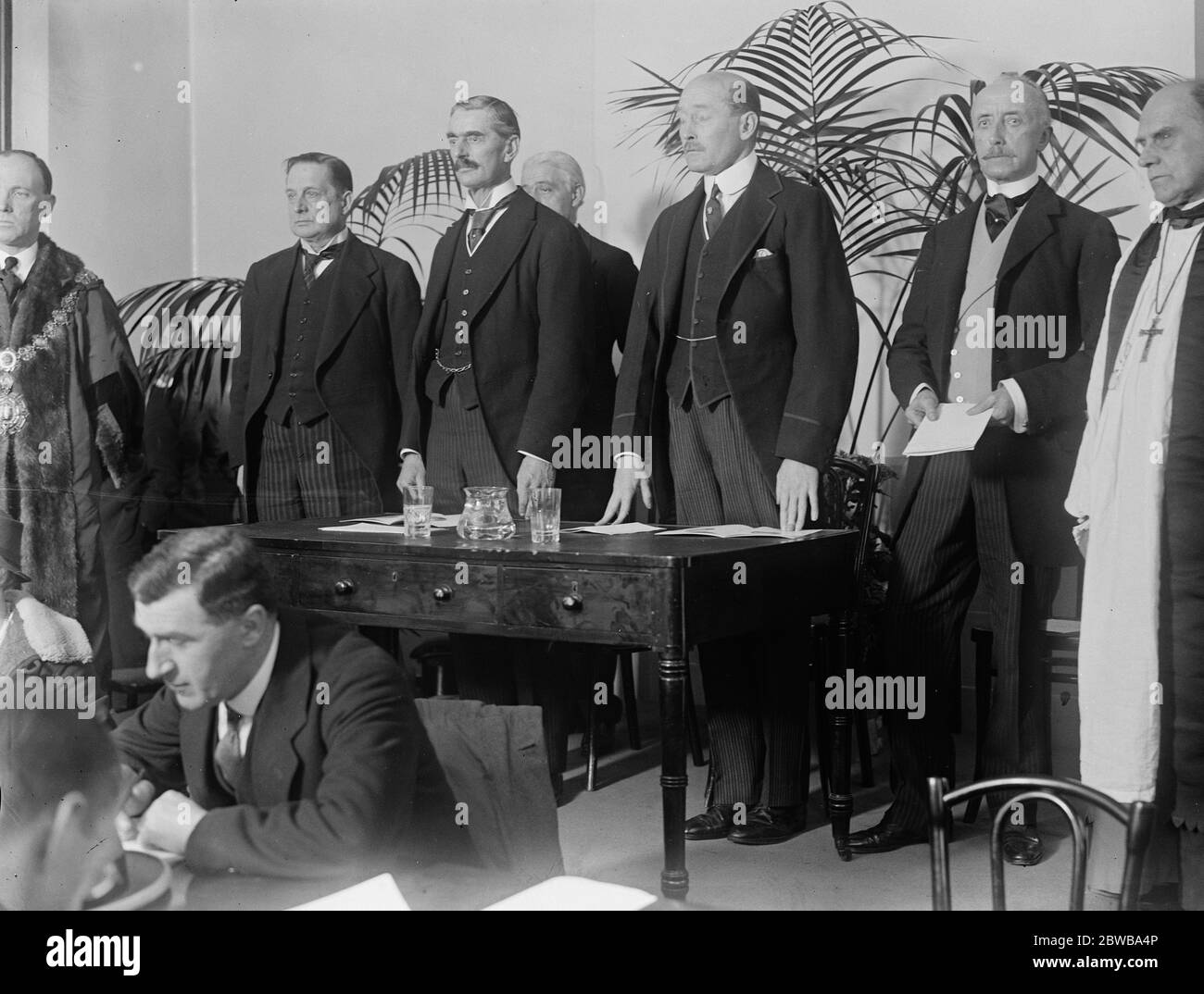 Mr Neville Chamberlain opens Middlesex hospital annexe . Left to right Sir John Bland Sutton , Mr Neville Chamberlain , Prince Arthur of Connaught and Lord Mildmay of Flete , P C 23 February 1926 Stock Photo