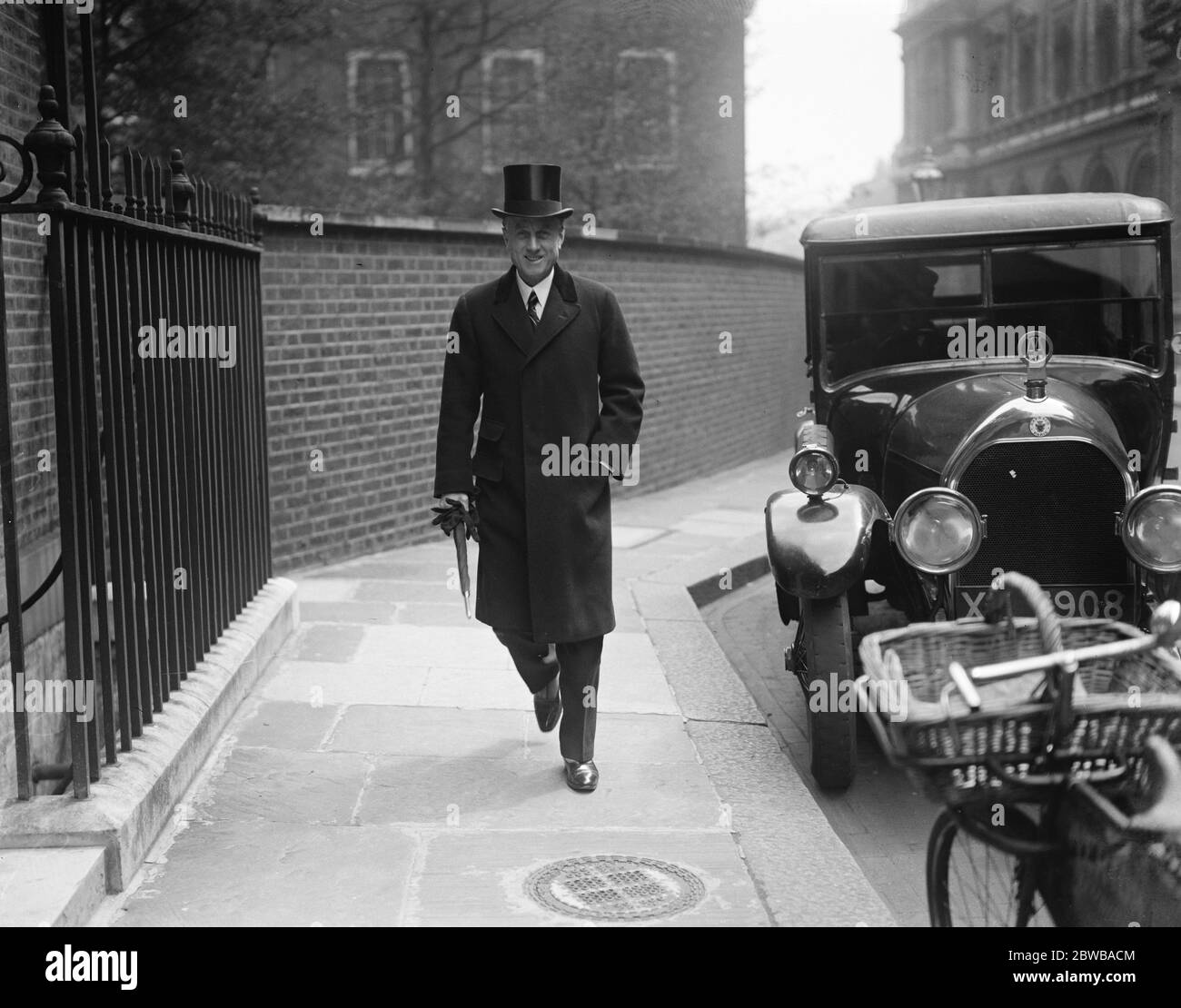 Sir Samuel Hoare , Minister for Air . May 1926 Stock Photo