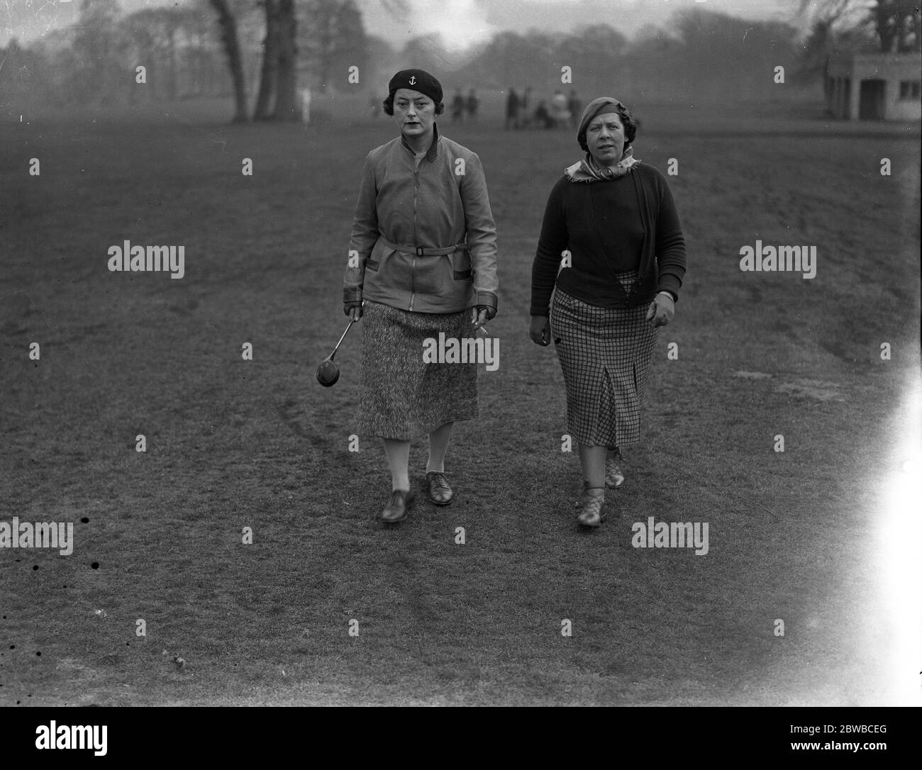 Women's automobile sports association golf at Wentworth . Hon Mrs Anson and Mrs L Martin . Stock Photo