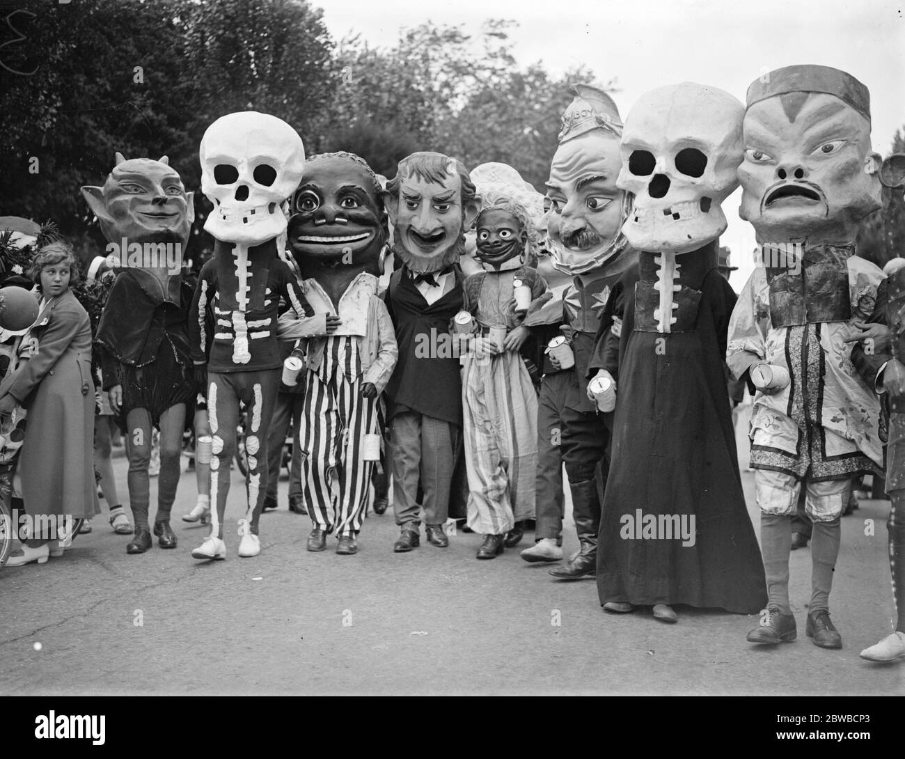 Southend - on - Sea carnival . Some of the grotesque figures that took part in the procession . 1934 Stock Photo
