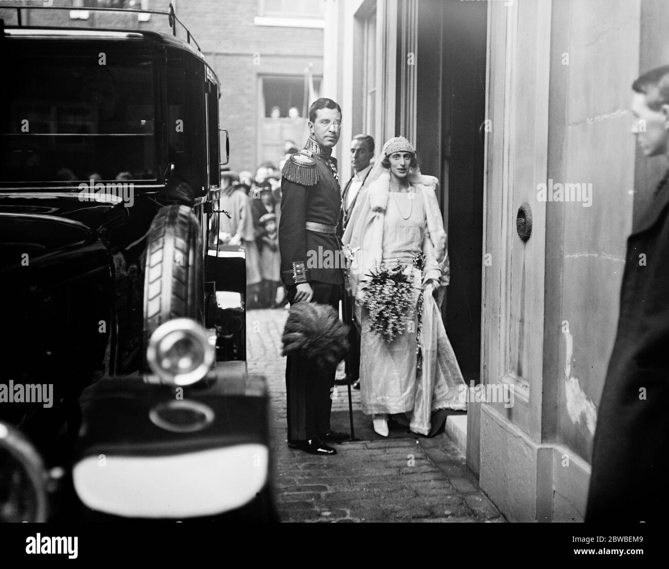 The wedding of Lady Louise Mountbatten and the Crown Prince of Sweden at the Chapel Royal , St James Palace Bride and Bridegroom after the ceremony 3 November 1923 Stock Photo