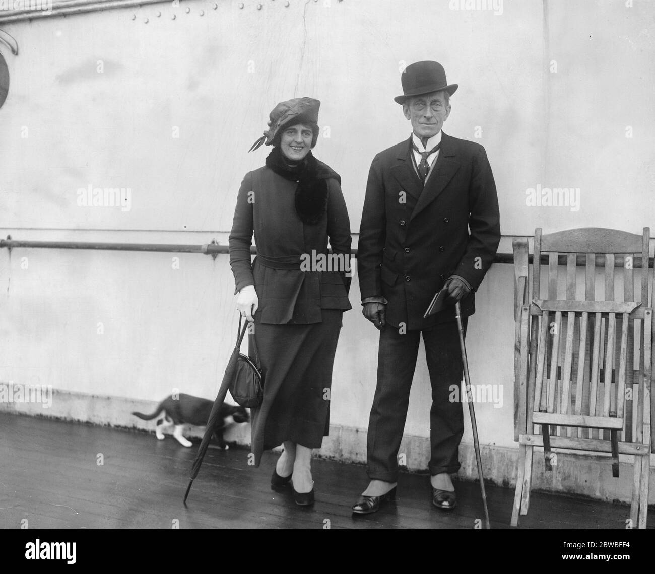 The SS Imperator arrives at Southampton Sir Johnstone and Lady Forbes Robertson 23 December 1919 Stock Photo