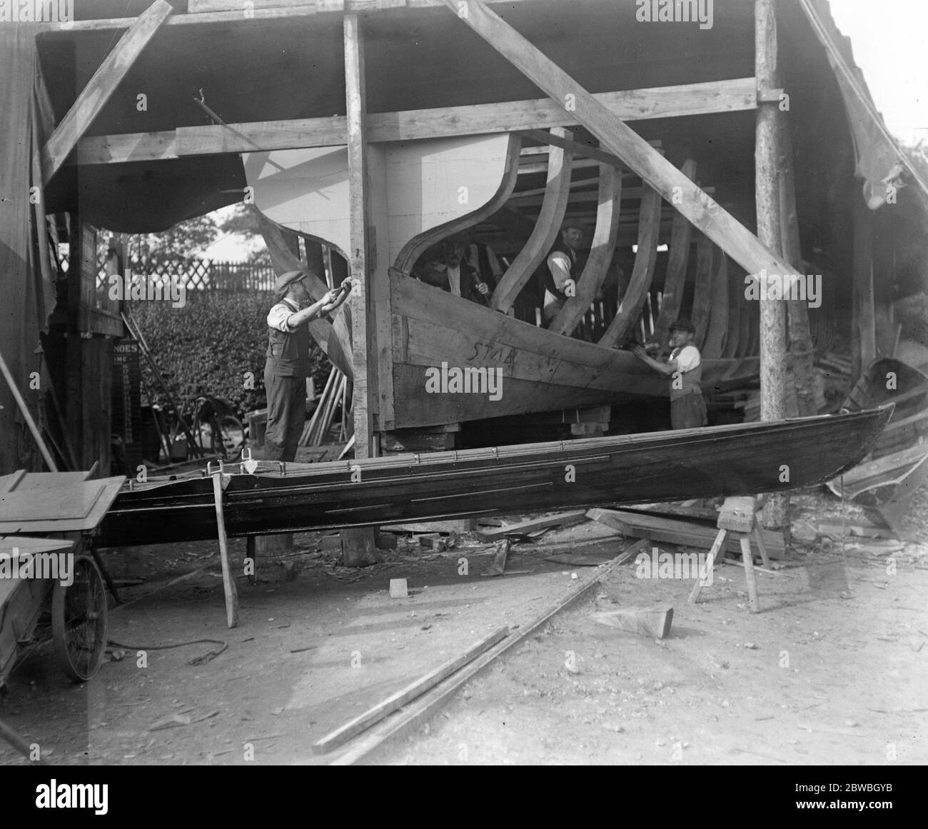 Barge bow Black and White Stock Photos & Images - Alamy