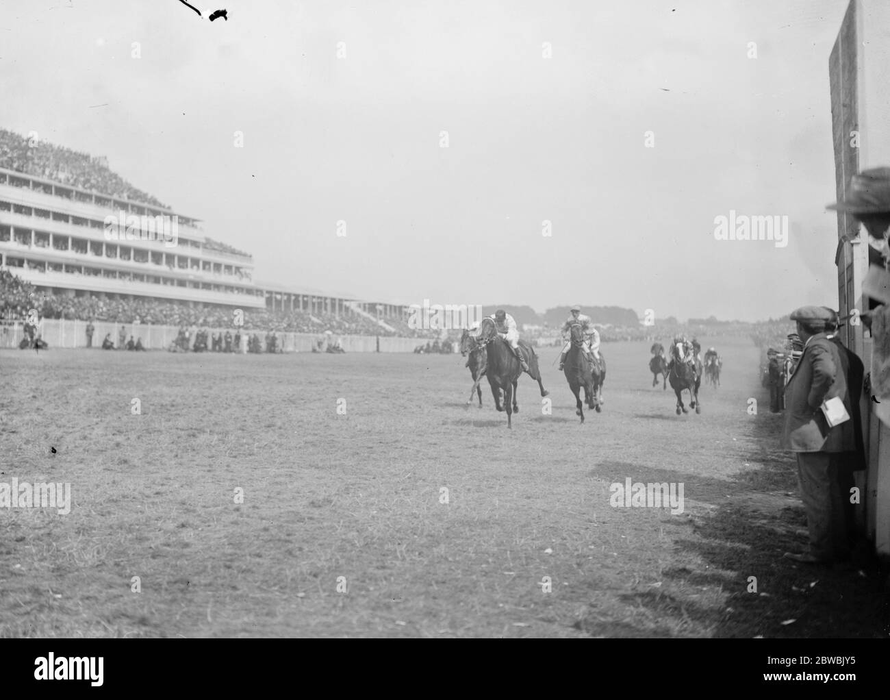 The Finish of the Race for the Oaks 1919 Stock Photo