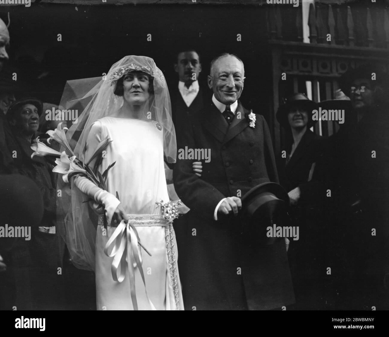 The wedding of Lord Leigh and Miss Marie Campbell at St Mark ' s Church , North Audley Street , London . October ,1923 Stock Photo