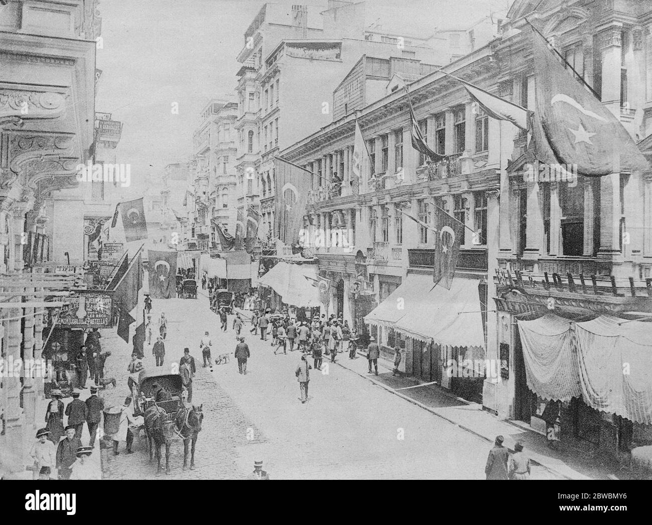 Constantinople in Turkey The Grand Rue de Pera  12 September 1922 Stock Photo