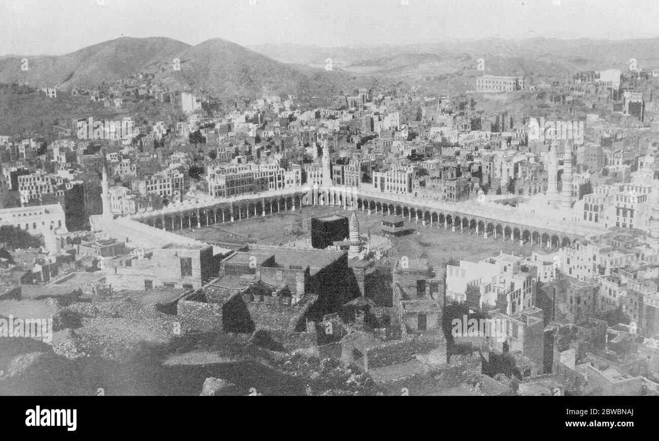 Ex Sultan 's new home . A birdseye view of Mecca , the religious capital of Islam , to which it is reported , the ex Sultan of Turkey is proceeding to join other Constantinople dignitaries who have already taken refuge there .  7 December 1922 Stock Photo
