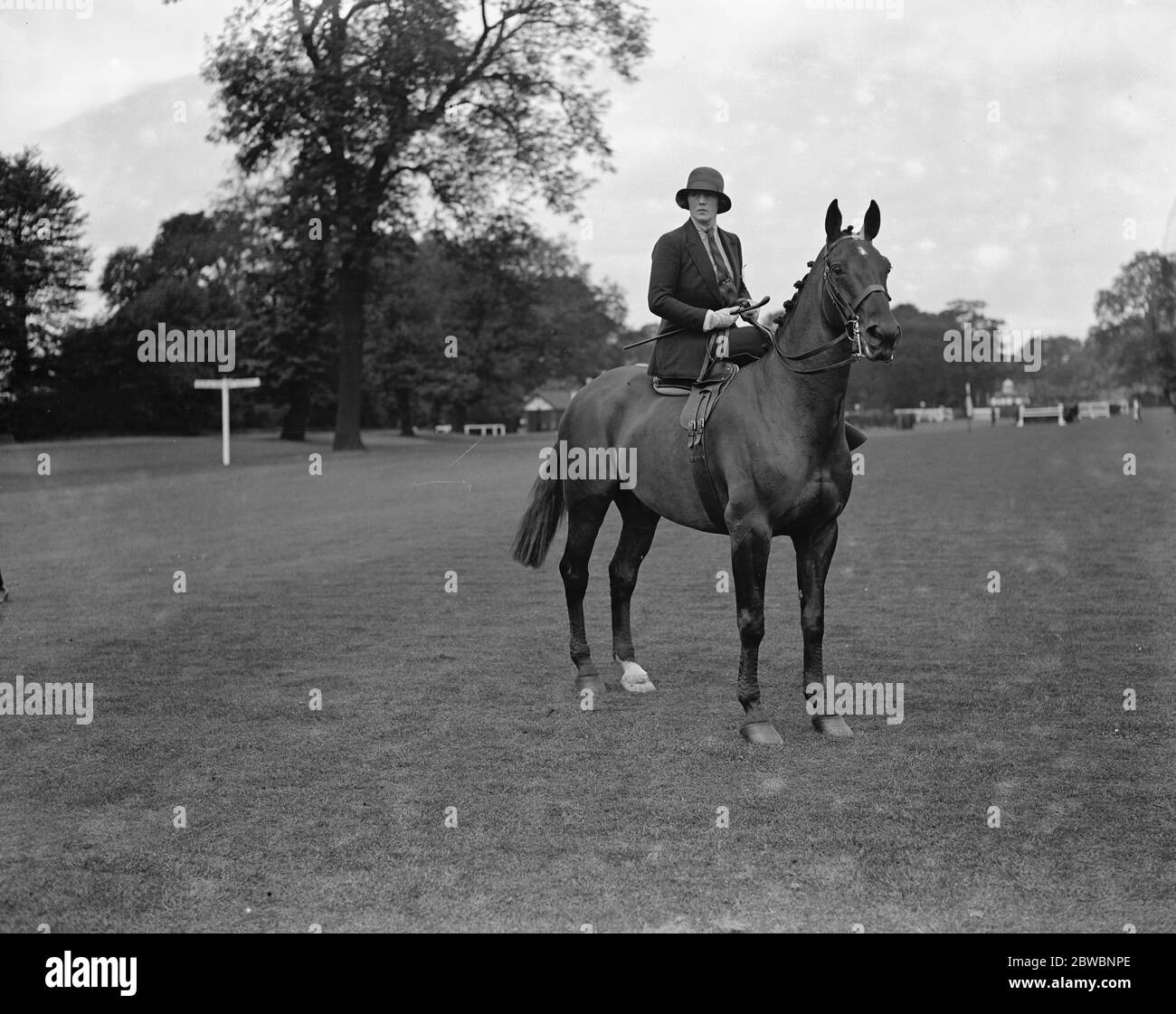 Ranelagh polo pony show . Mrs Phipps Hornby on  Mussolini  . 1926 Stock Photo