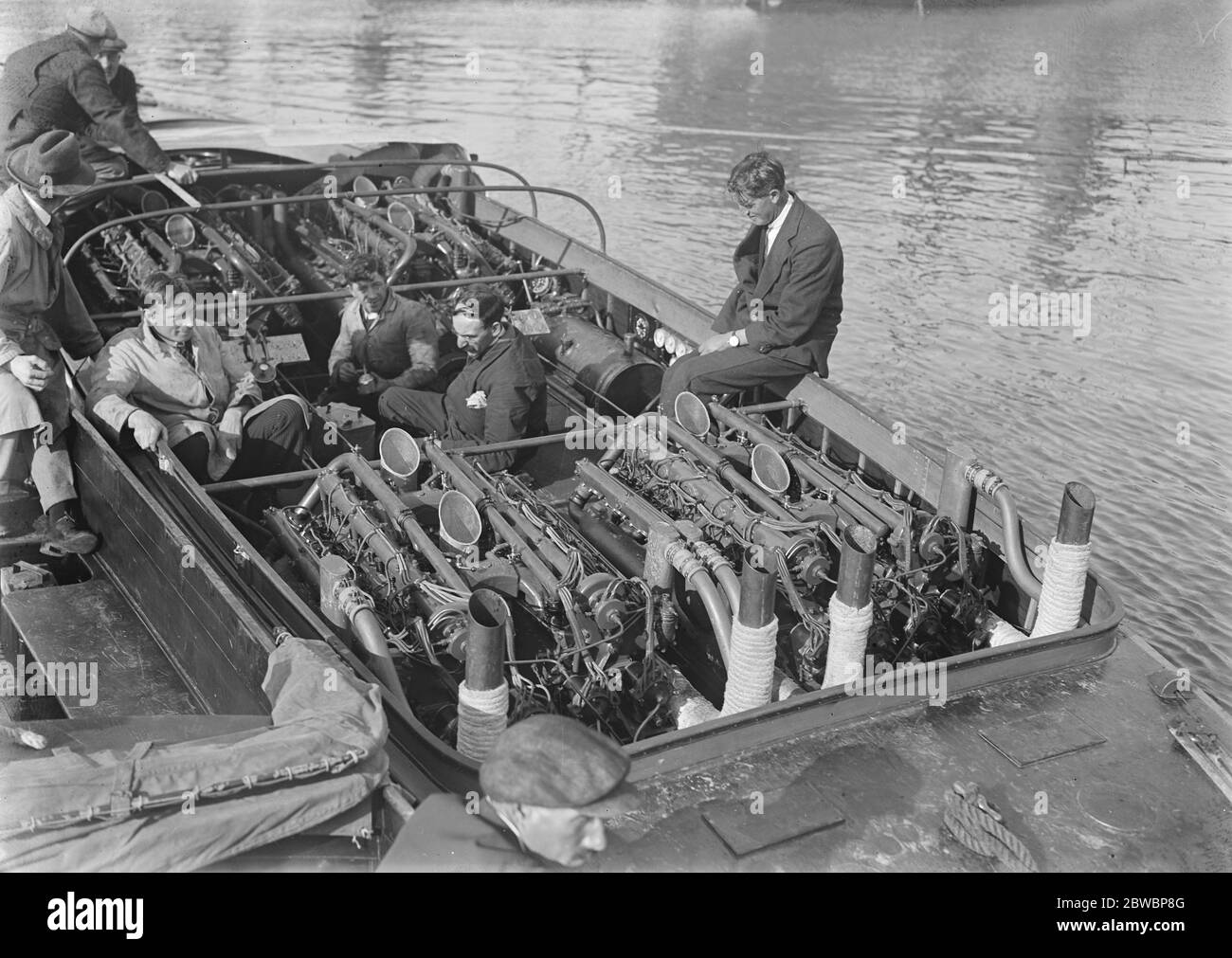 Motor Boat Race with 18 , 00 Hp Engine A view looking down on the Sunbeam racer   29 July 1920 Stock Photo
