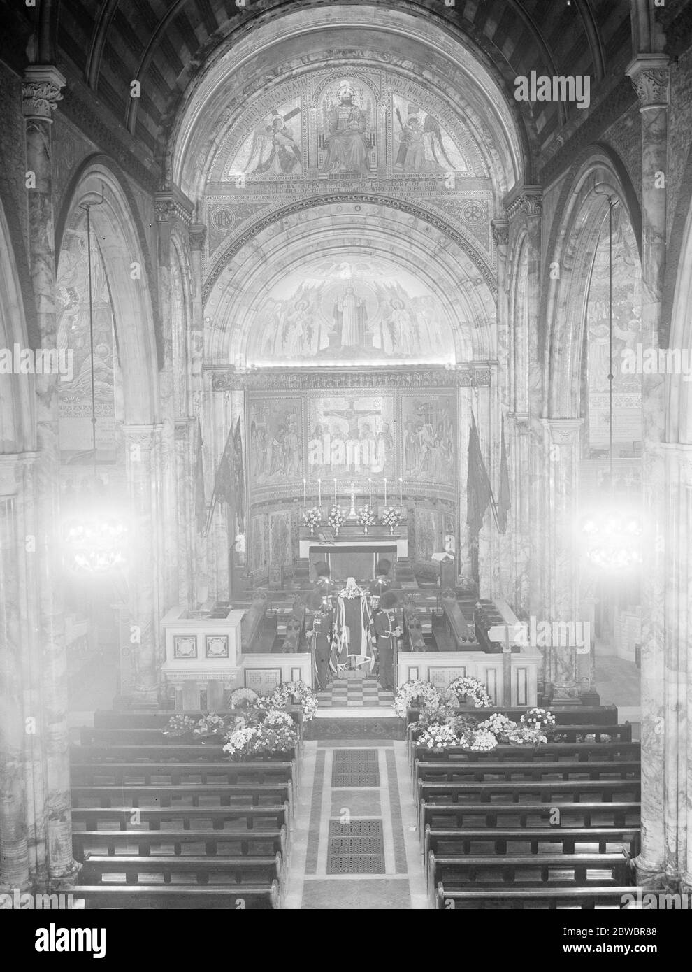 Lying in state in the Guards Chapel , of the late Field Marshal the Earl of Ypres 25 May 1925 Stock Photo