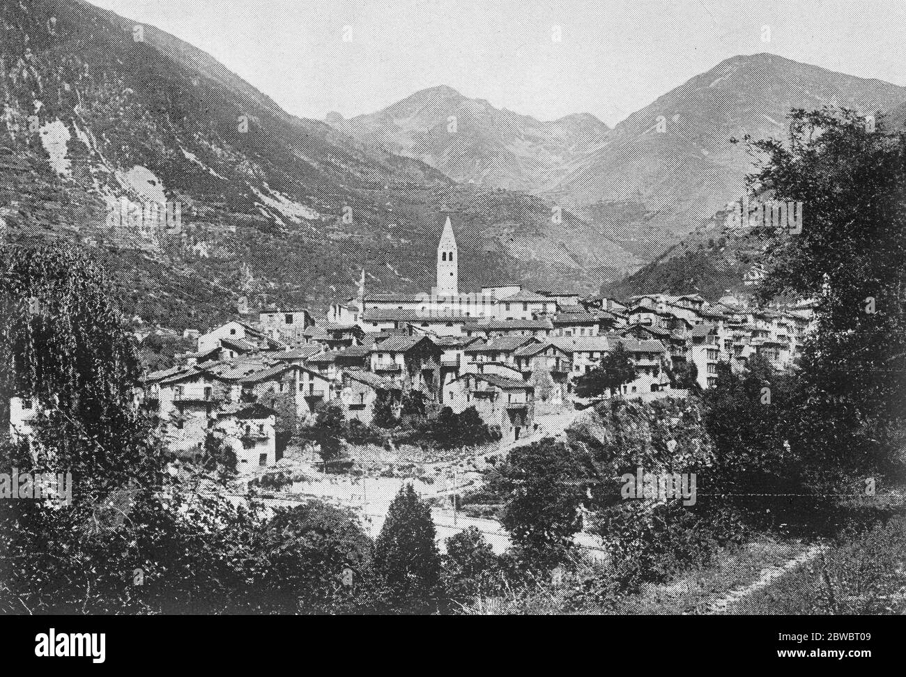 Village cut off by landslide . The village of St Martin de Vesubie , which has been cut off by the Riviera landslide . 25 November 1926 Stock Photo
