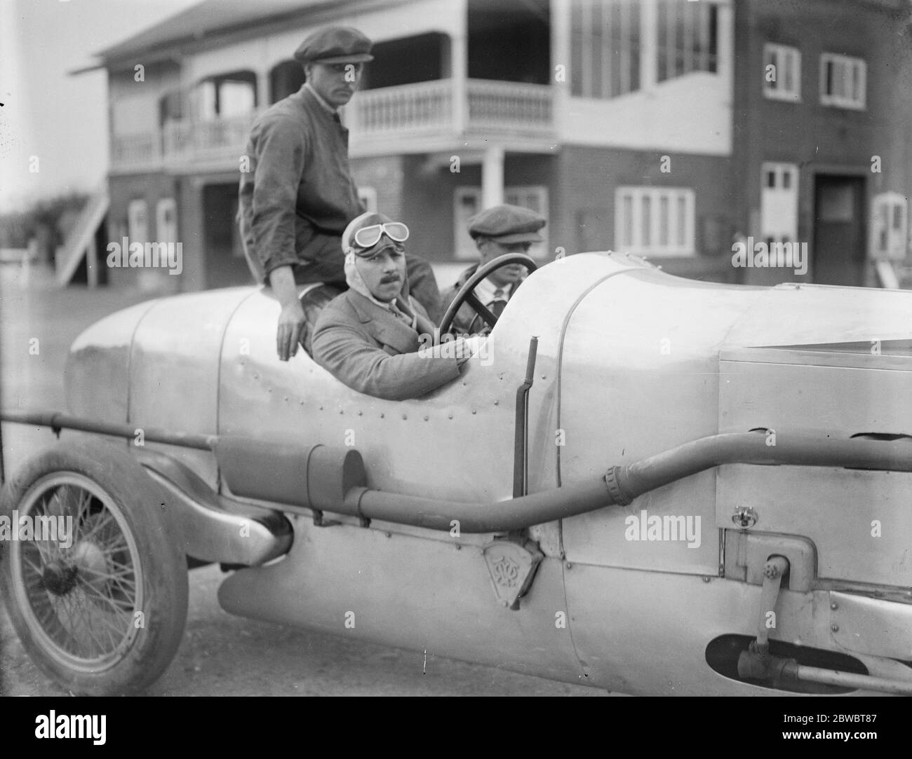 Sir Gunter in his silver vauxhall . Greyhound . 3 April 1926 Stock Photo