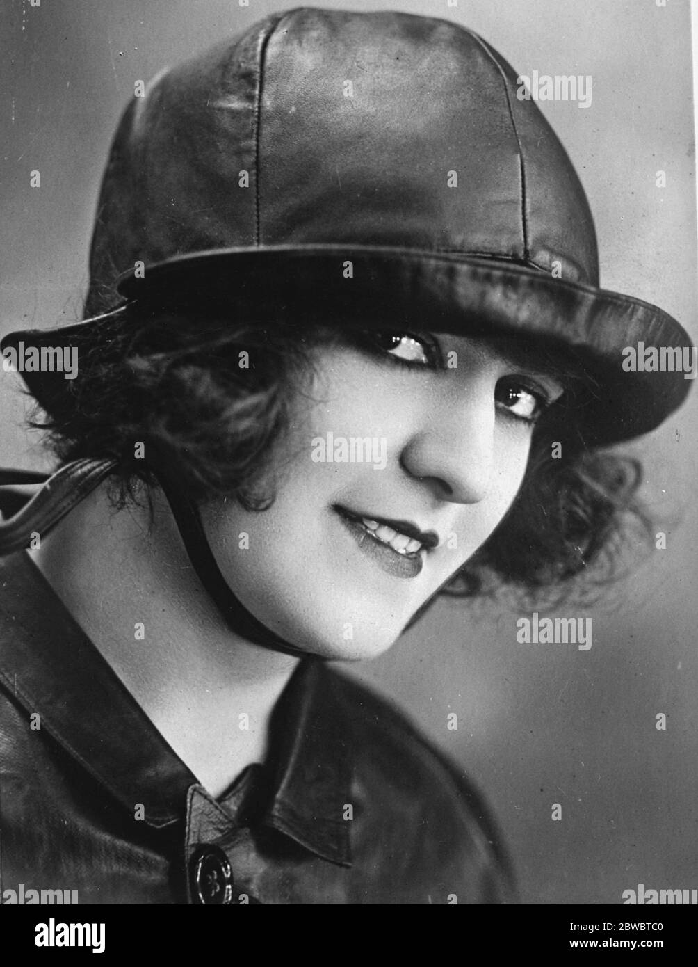 Daughter of famous tragedian wins tragedy prize . Mlle Sully , who has ...