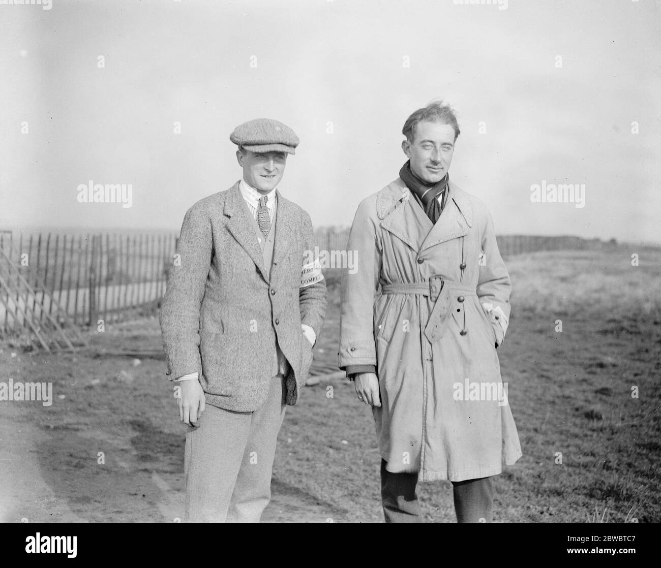 Great glider meeting at Lympne . Two Belgian pilots , Baron Georges Kervyn de Lettenhove and V Simonet ( shorter ) . 8 October 1923 Stock Photo