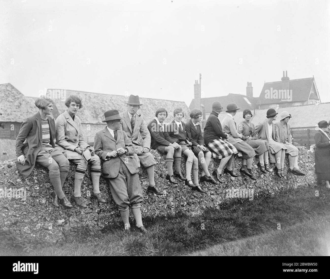 Brighton foot beagles hold meet at the kennels , West Blatchington . Lady followers waiting for hounds to find . 3 October 1925 Stock Photo