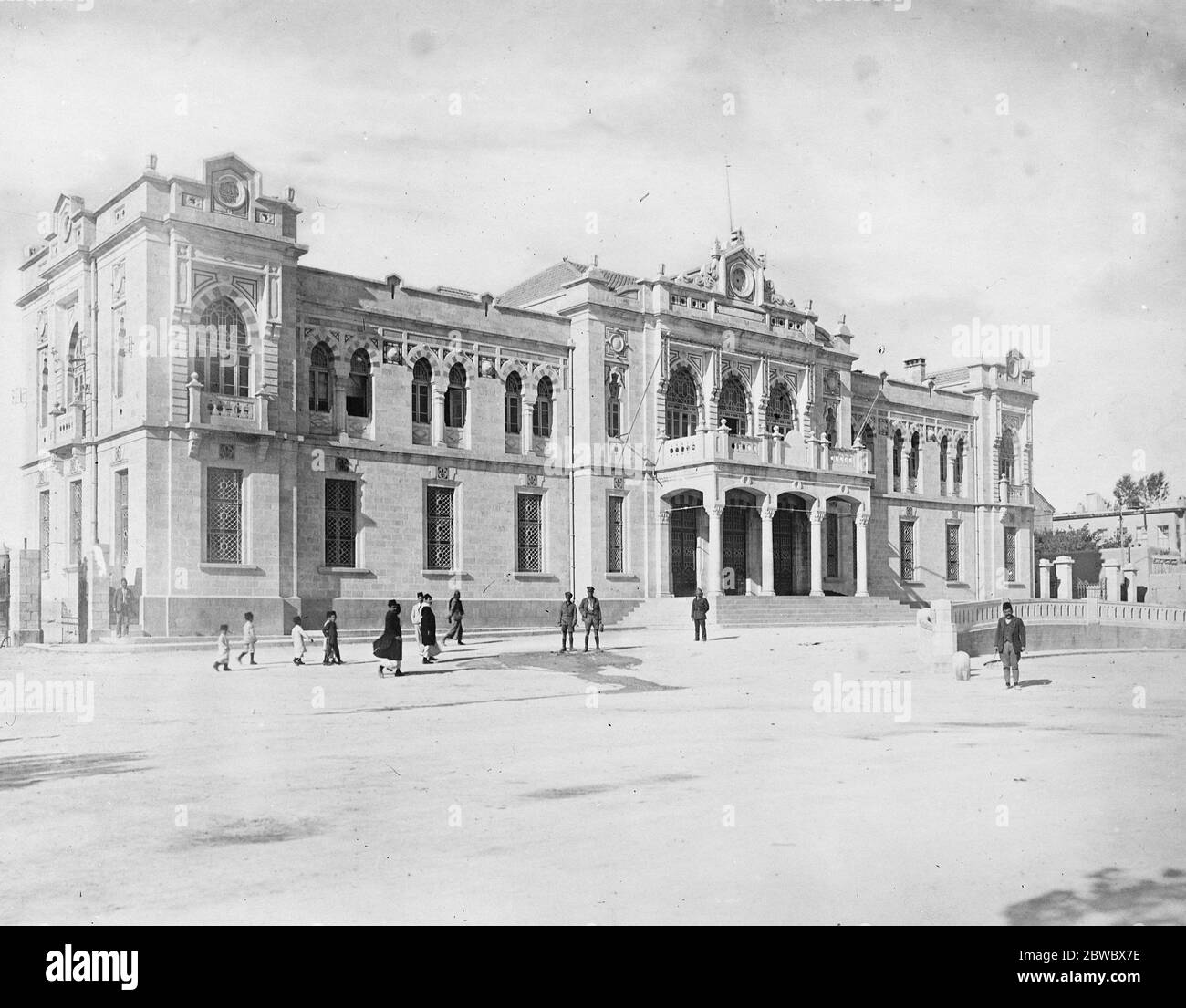 Damascus . The railway station . 1925 Stock Photo - Alamy