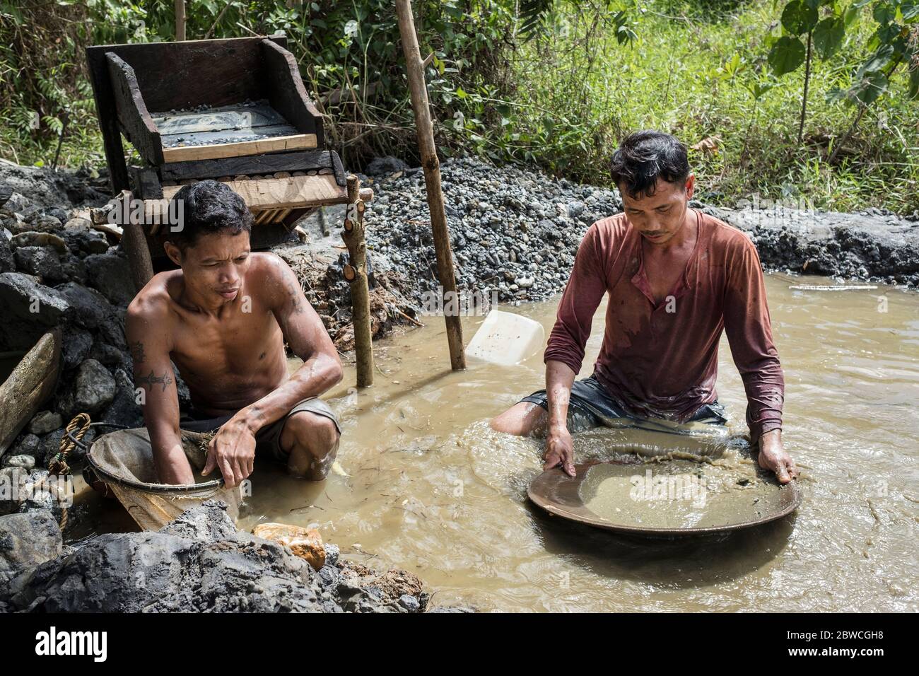 Mercury gold philippines hires stock photography and images Alamy